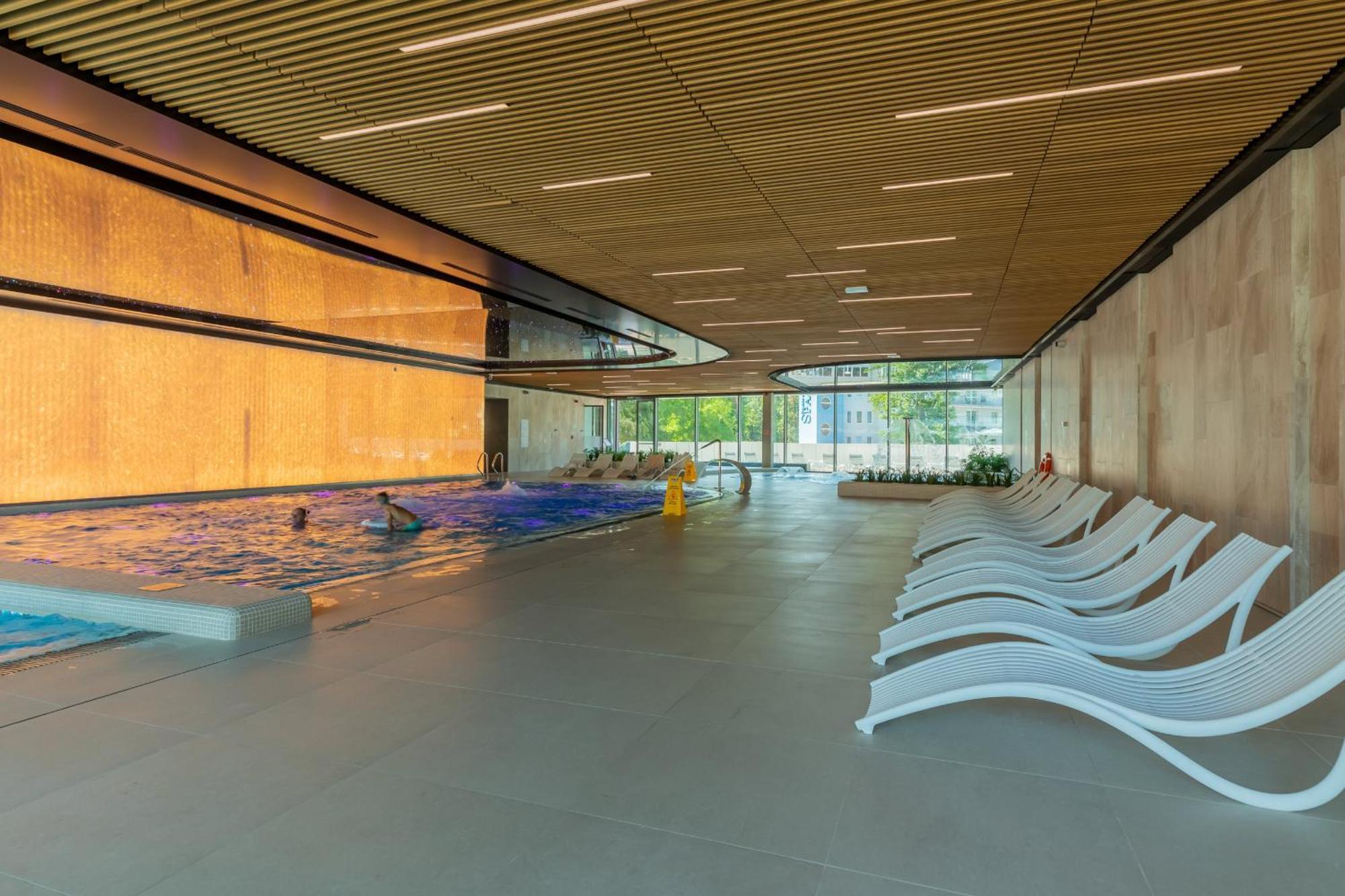 Lux Sea Towers - Wellness Spa, Gym & Beach - Seaview By Rent Like Home Miedzyzdroje Exterior photo